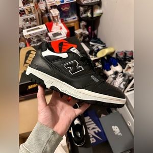 New Balance 550’s- Black/White- VNDS (SIZE US11M)